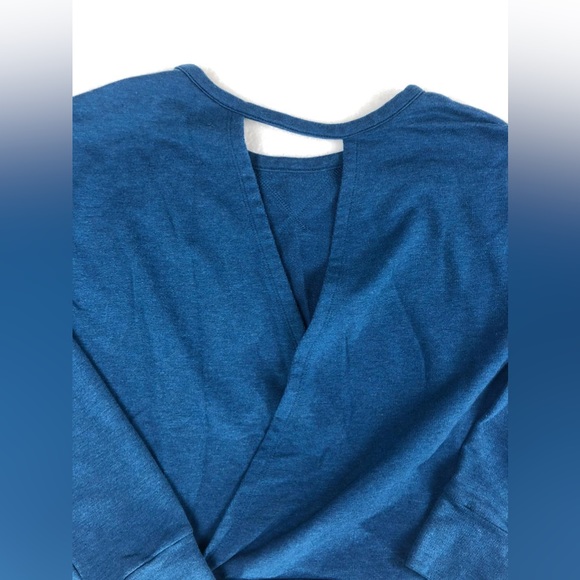 Nike Dri-Fit Sweater Long Sleeve Open Back Knit Casual Yoga Size Small - Picture 11 of 11